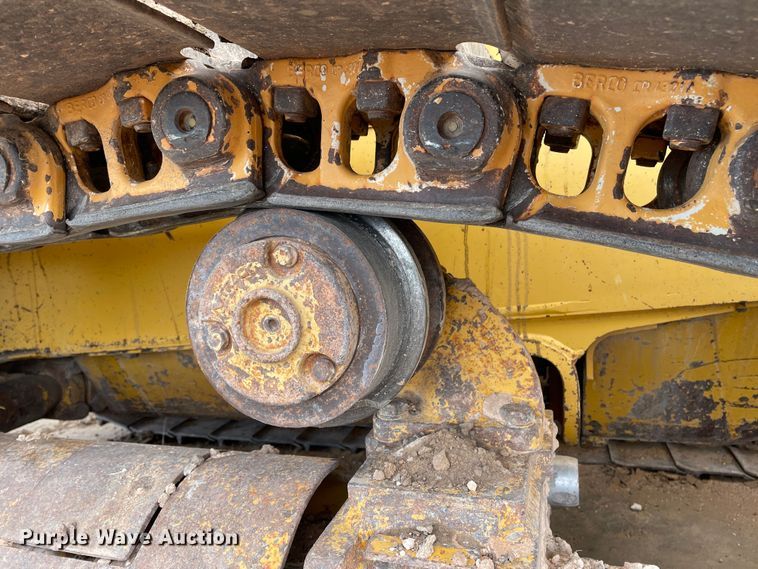 image for item DN4549 2003 John Deere 850C Series II LT  dozer