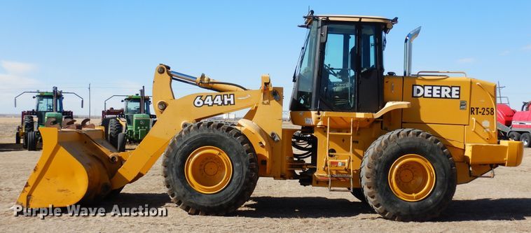 image for item DN6278 2002 John Deere 644H  wheel loader