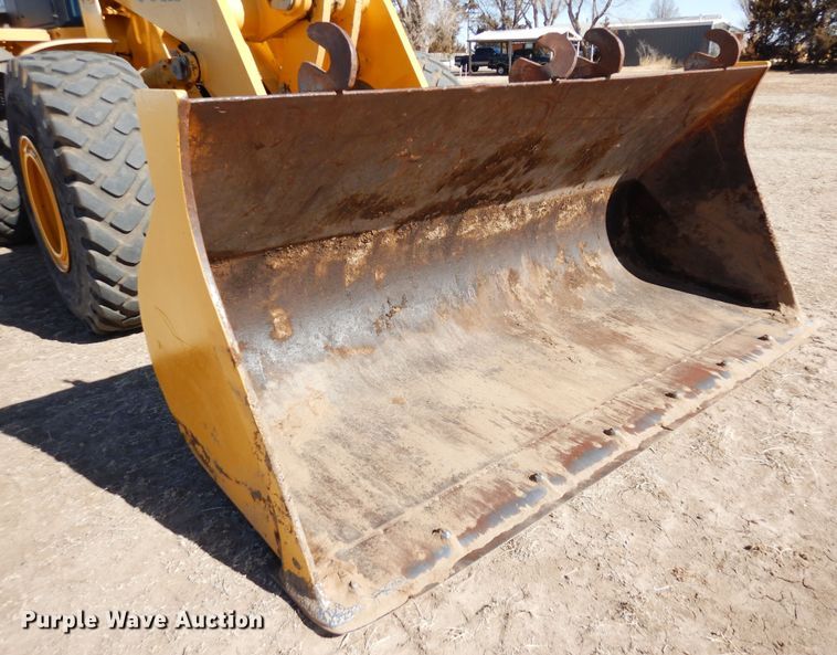 image for item DN6278 2002 John Deere 644H  wheel loader