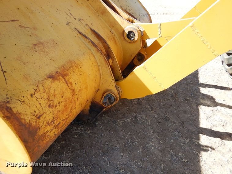 image for item DN6278 2002 John Deere 644H  wheel loader