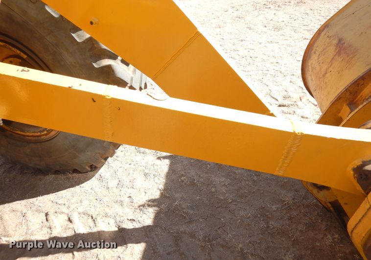 image for item DN6278 2002 John Deere 644H  wheel loader