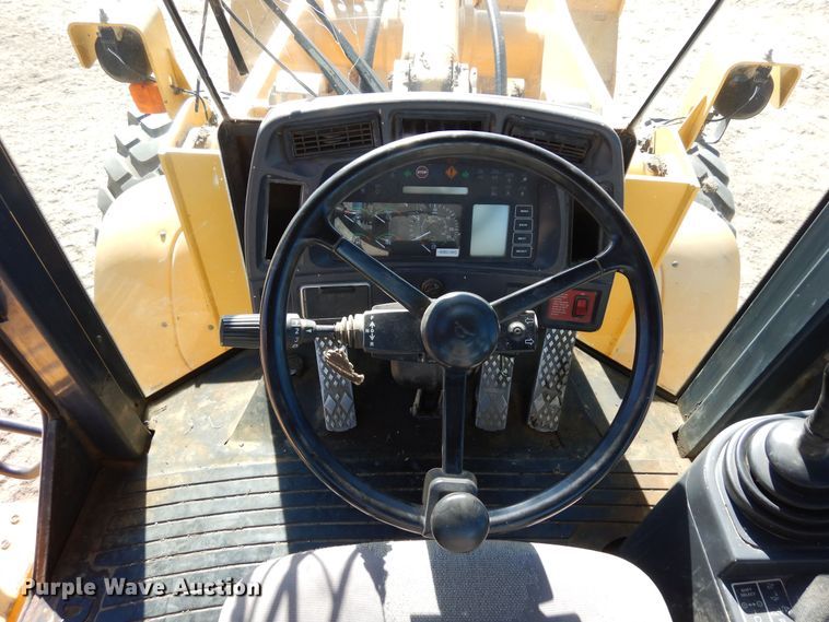 image for item DN6278 2002 John Deere 644H  wheel loader