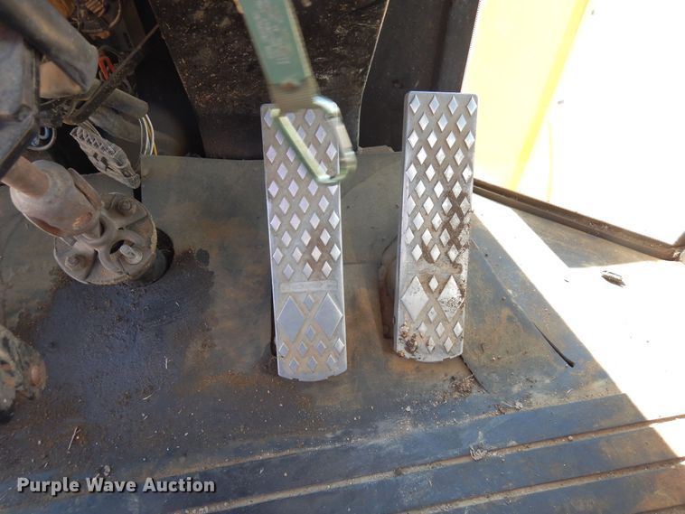 image for item DN6278 2002 John Deere 644H  wheel loader