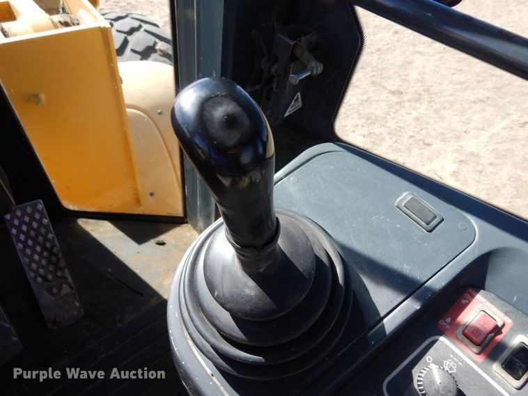 image for item DN6278 2002 John Deere 644H  wheel loader