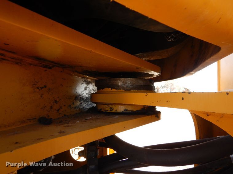 image for item DN6278 2002 John Deere 644H  wheel loader