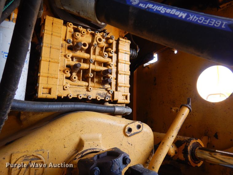 image for item DN6278 2002 John Deere 644H  wheel loader