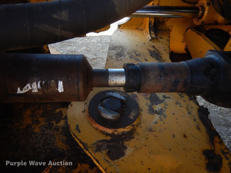 image for item DN6278 2002 John Deere 644H  wheel loader