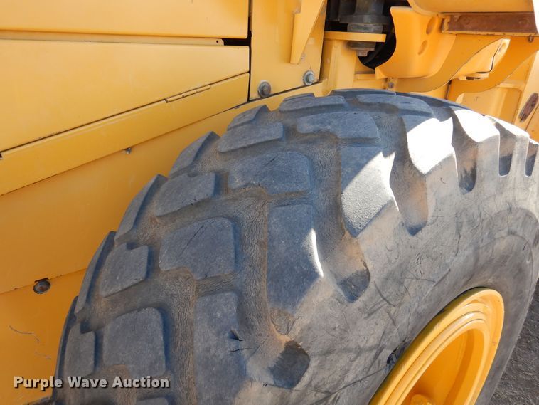 image for item DN6278 2002 John Deere 644H  wheel loader