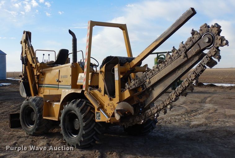 image for item DN6282 1998 Vermeer V8550  trencher