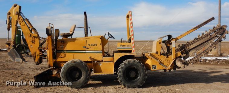 image for item DN6282 1998 Vermeer V8550  trencher