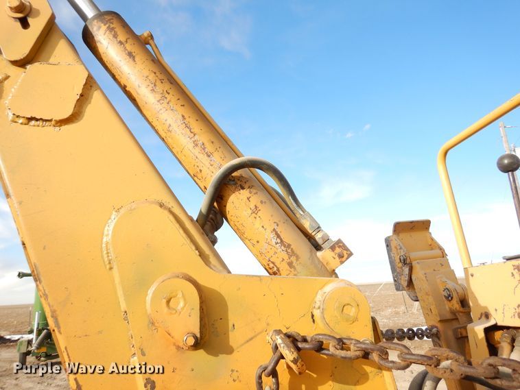image for item DN6282 1998 Vermeer V8550  trencher