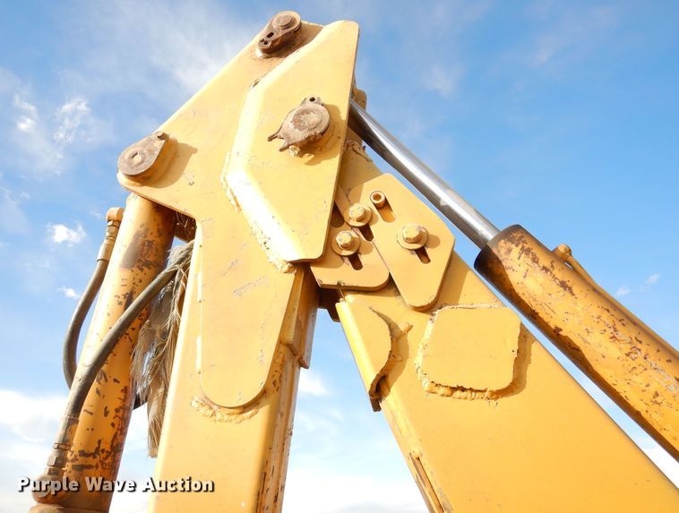 image for item DN6282 1998 Vermeer V8550  trencher