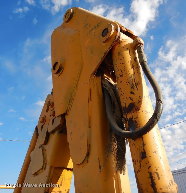 image for item DN6282 1998 Vermeer V8550  trencher