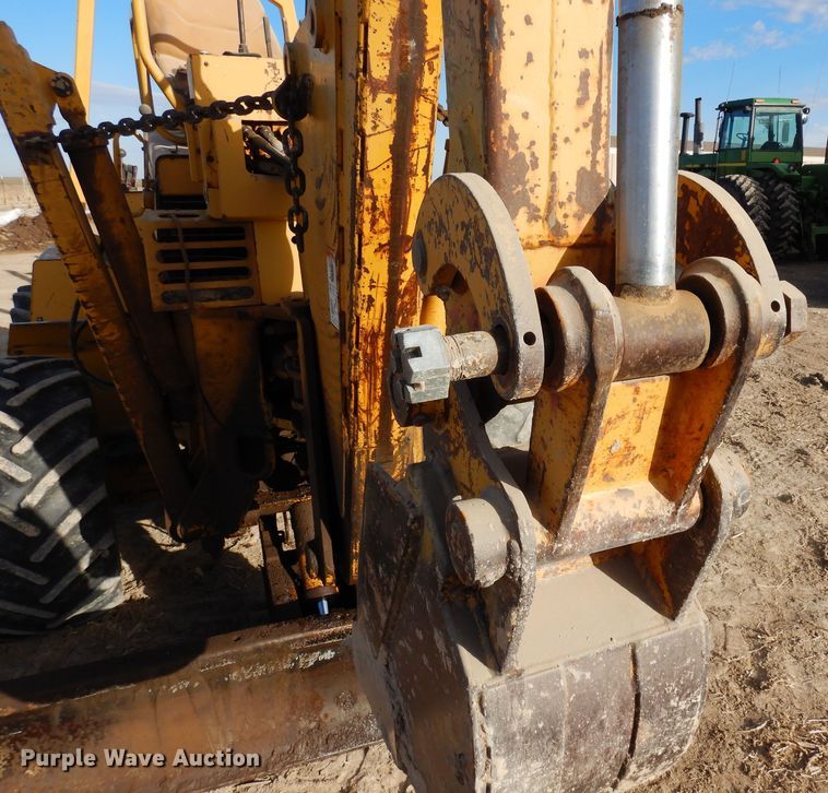 image for item DN6282 1998 Vermeer V8550  trencher