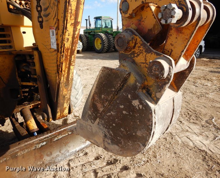 image for item DN6282 1998 Vermeer V8550  trencher