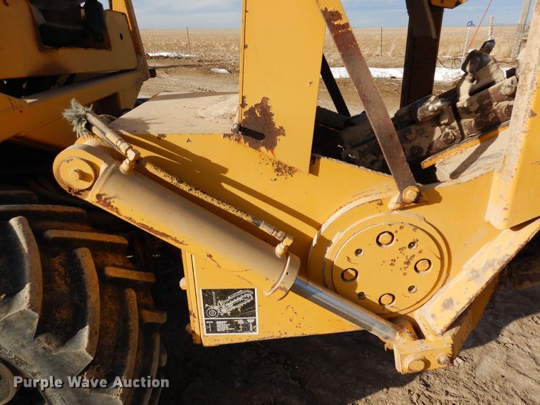 image for item DN6282 1998 Vermeer V8550  trencher
