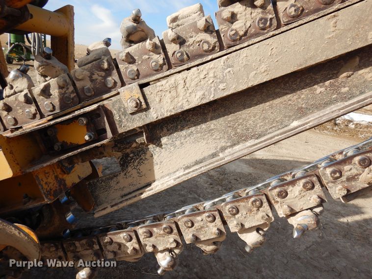 image for item DN6282 1998 Vermeer V8550  trencher