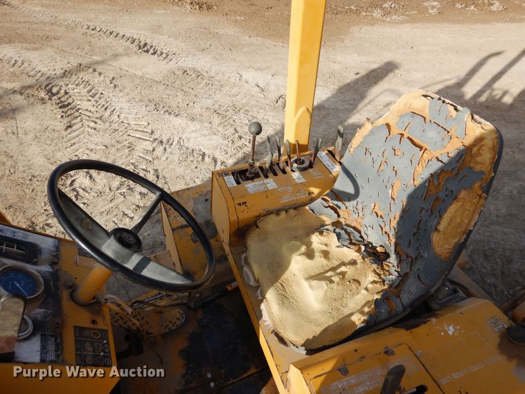 image for item DN6282 1998 Vermeer V8550  trencher