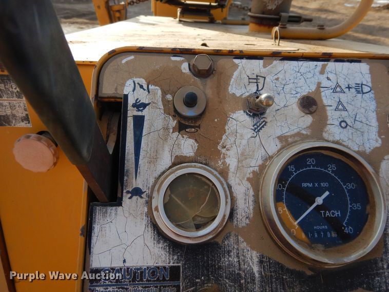 image for item DN6282 1998 Vermeer V8550  trencher