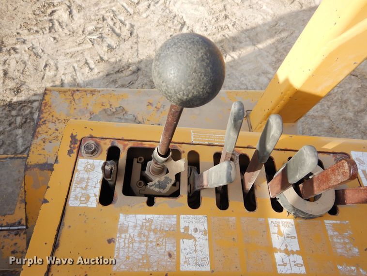 image for item DN6282 1998 Vermeer V8550  trencher