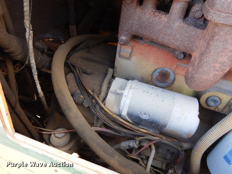 image for item DN6282 1998 Vermeer V8550  trencher