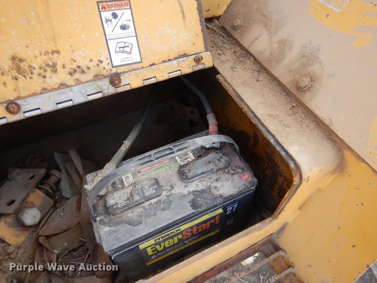 image for item DN6282 1998 Vermeer V8550  trencher