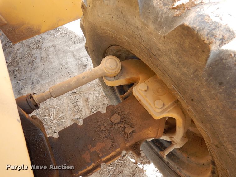 image for item DN6282 1998 Vermeer V8550  trencher