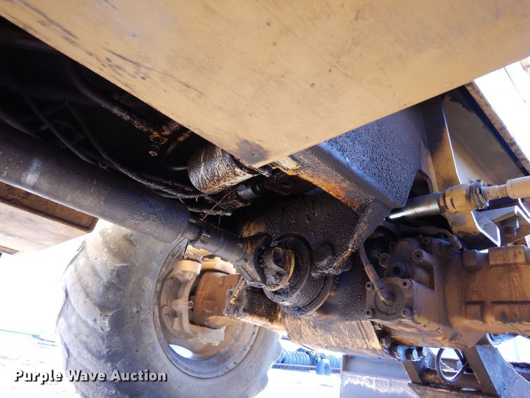 image for item DN6282 1998 Vermeer V8550  trencher