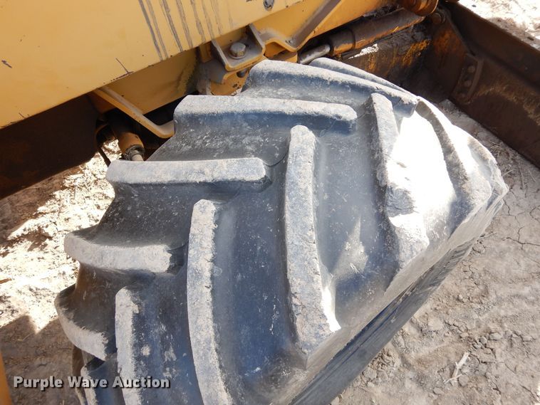 image for item DN6282 1998 Vermeer V8550  trencher