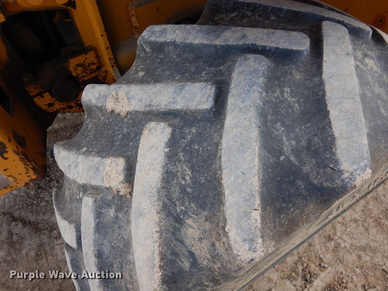 image for item DN6282 1998 Vermeer V8550  trencher