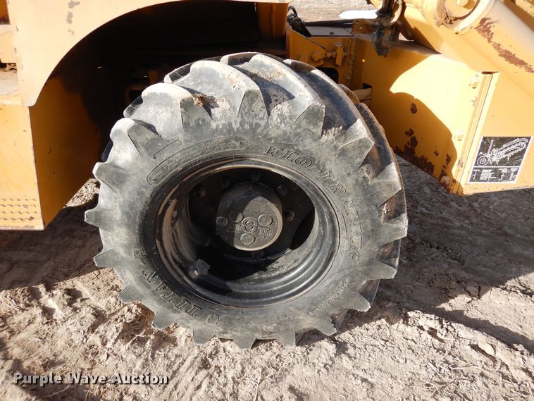 image for item DN6282 1998 Vermeer V8550  trencher