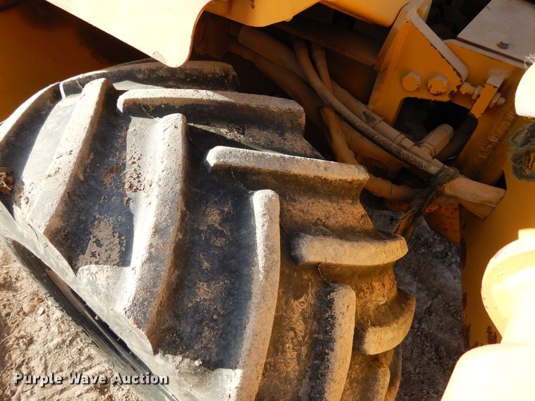 image for item DN6282 1998 Vermeer V8550  trencher