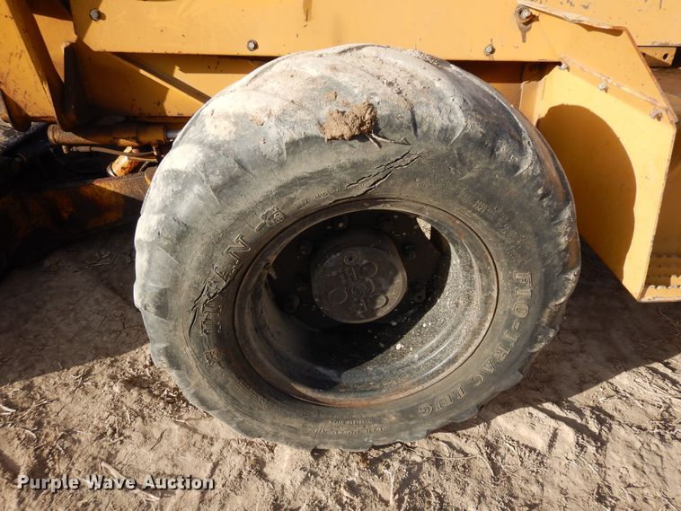 image for item DN6282 1998 Vermeer V8550  trencher