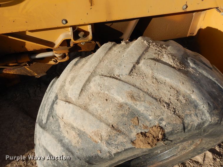 image for item DN6282 1998 Vermeer V8550  trencher