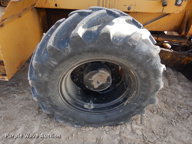 image for item DN6282 1998 Vermeer V8550  trencher