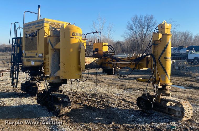 image for item DN8162 Gomaco Commander III GT6300  slip form paver