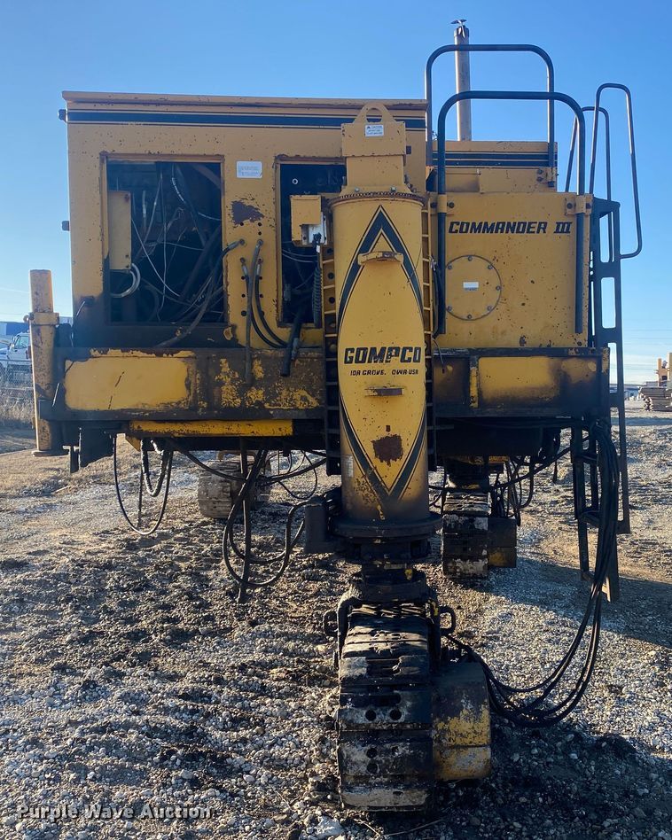 image for item DN8162 Gomaco Commander III GT6300  slip form paver