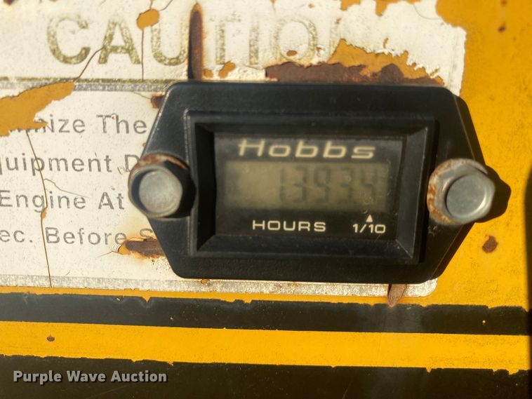 image for item DN8162 Gomaco Commander III GT6300  slip form paver