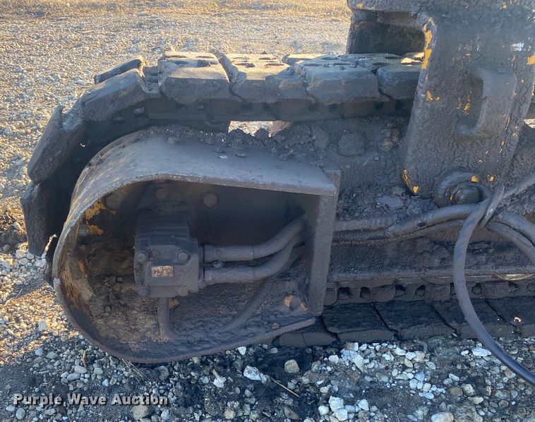 image for item DN8162 Gomaco Commander III GT6300  slip form paver