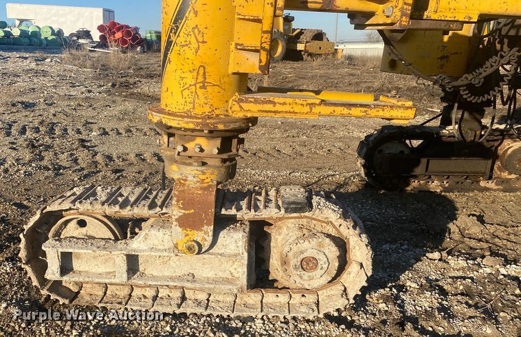 image for item DN8162 Gomaco Commander III GT6300  slip form paver