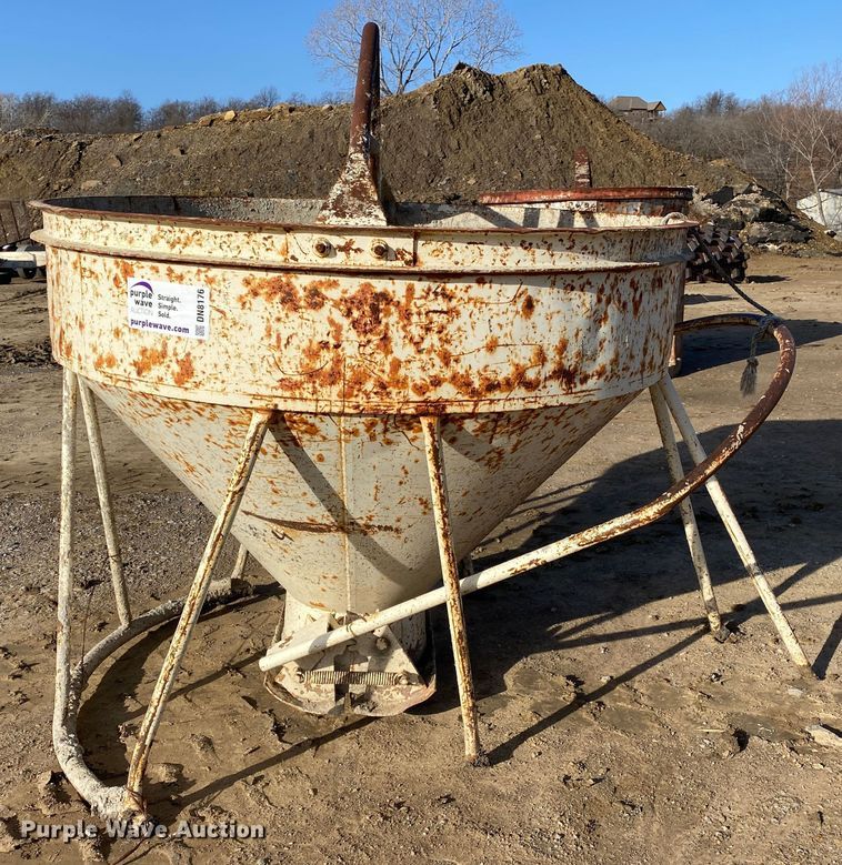 image for item DN8176 Gar-Bro  concrete bucket