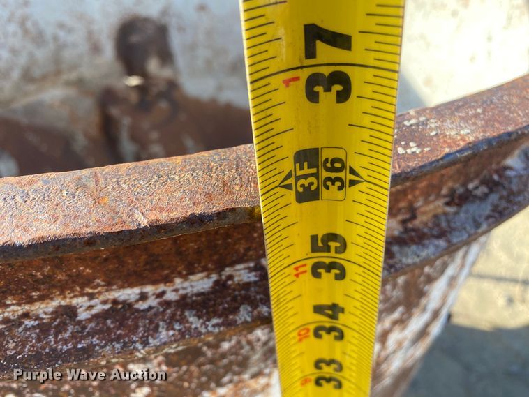 image for item DN8177 Concrete bucket