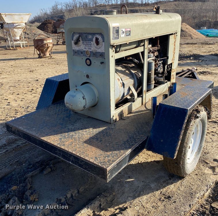 image for item DN8182 Lincoln SA-200  welder