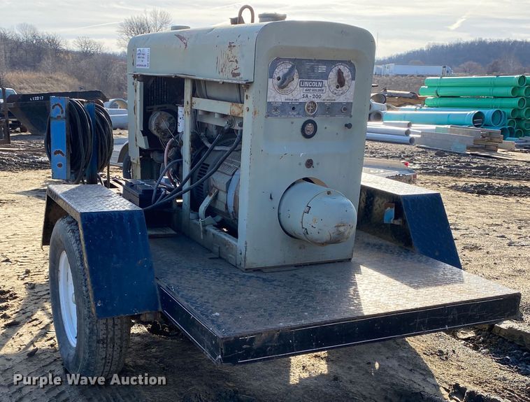 image for item DN8182 Lincoln SA-200  welder