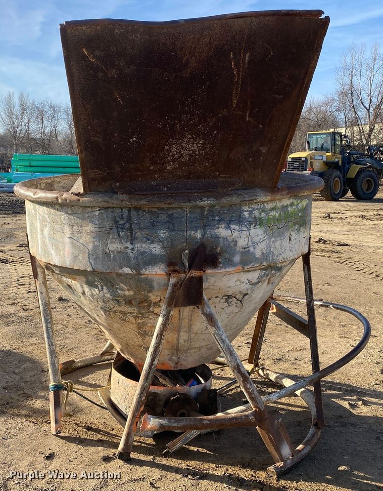 image for item DN8183 Concrete bucket