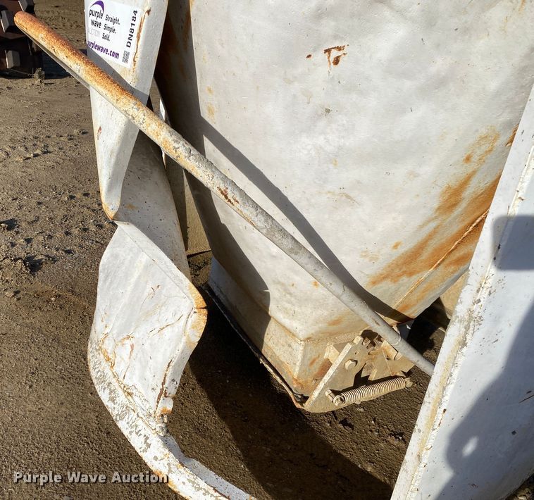 image for item DN8184 Concrete bucket