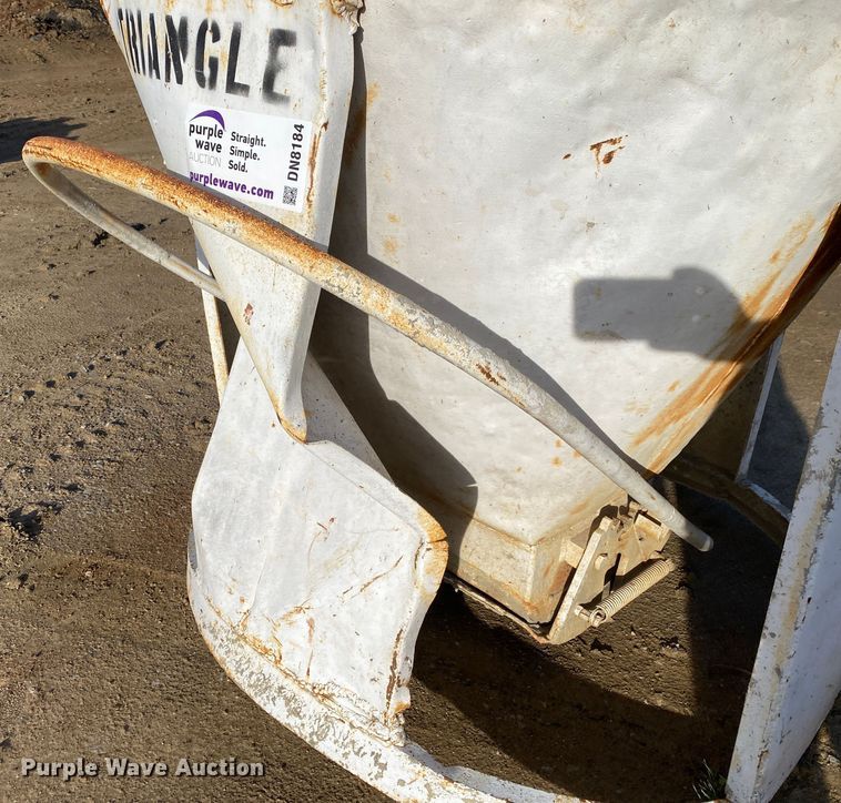 image for item DN8184 Concrete bucket