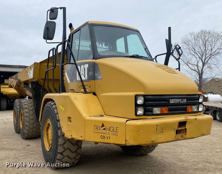 image for item DN8188 2011 Caterpillar 725  haul truck