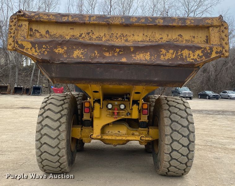 image for item DN8188 2011 Caterpillar 725  haul truck