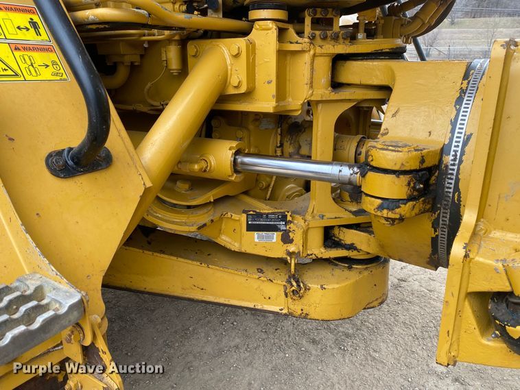 image for item DN8188 2011 Caterpillar 725  haul truck